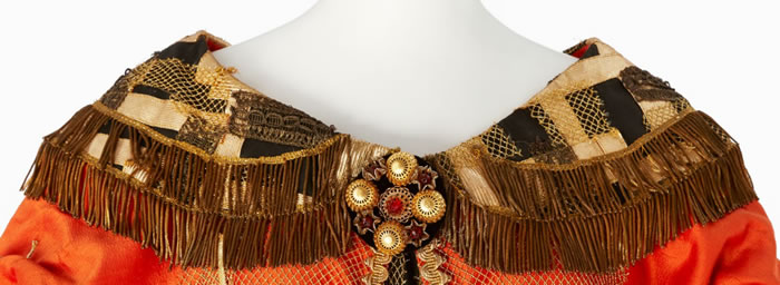 Grand: Costumes from the Dame Joan Sutherland Collection